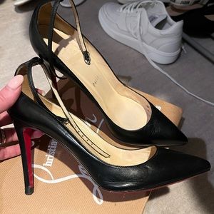 Authentic Christian Louboutin Halte Loubo heels